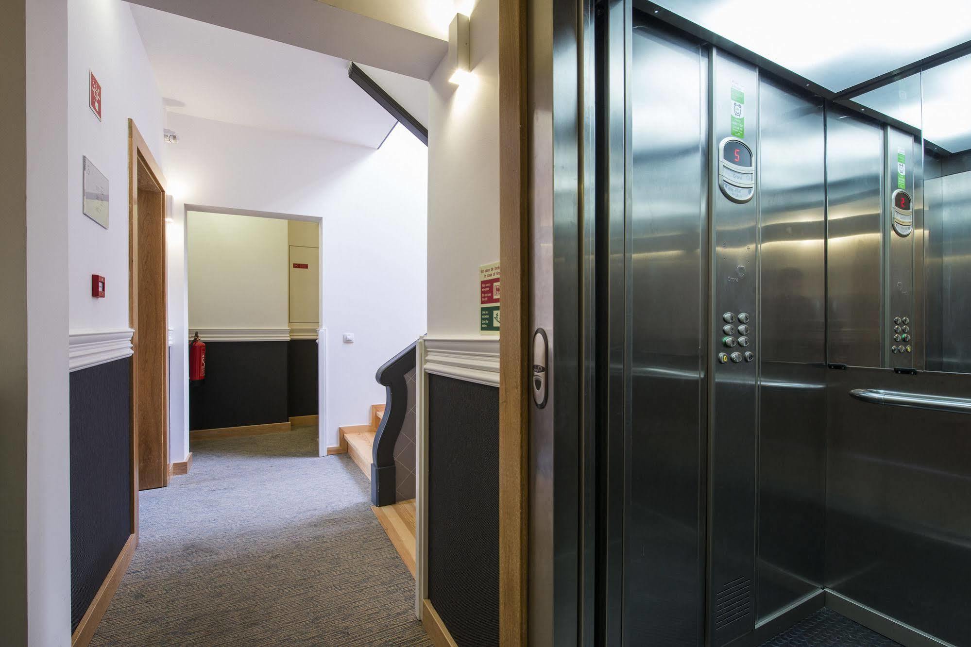 Garrett 48 Apartments Lisboa Екстериор снимка